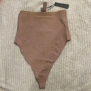 COPY - Skims high waisted thong